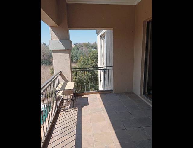 1 BEDROOM TOWNHOUSE FOR SALE IN WELTEVREDEN PARK